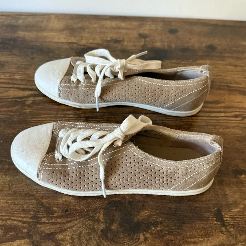 Merona Beige Suede Leather Casual Lace Up Sneaker - Size 6.5 - Picture 5 of 8